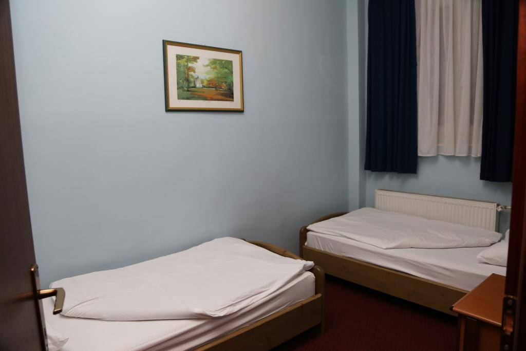 Hotel Carlstadt Karlovac Pokój zdjęcie